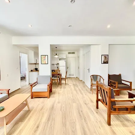 Πράσινο σπιτάκι 아파트 4*