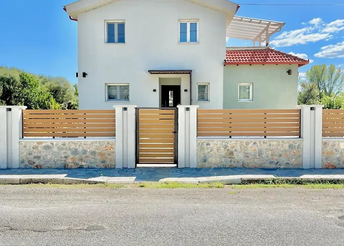 πράσινο σπιτάκι * Kastoria