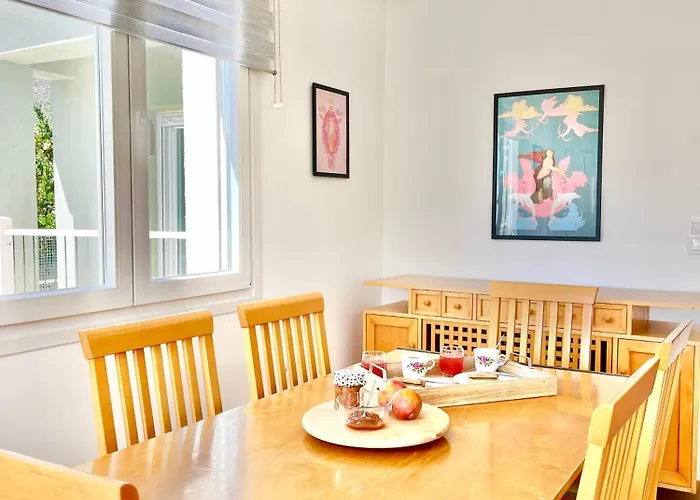 Πράσινο Σπιτάκι * カストリア