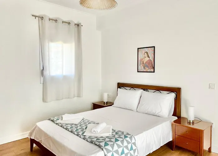 Πράσινο Σπιτάκι * カストリア