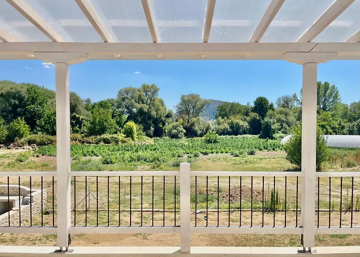 Πράσινο Σπιτάκι 4*